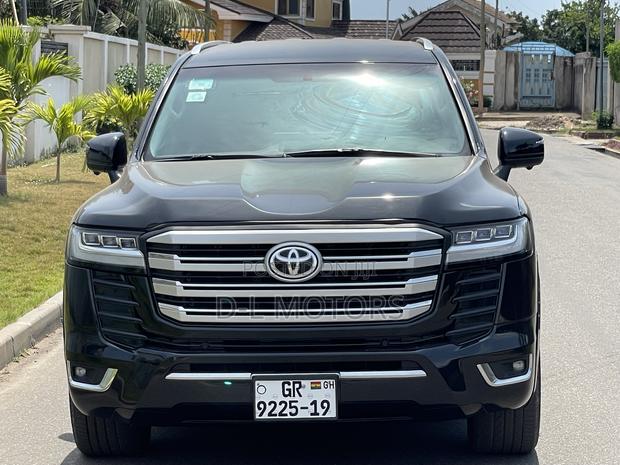 Toyota Land Cruiser 4.6 V8 VX-R 2015 Black