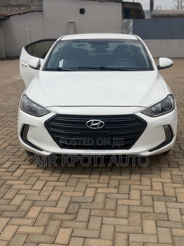 Hyundai Elantra SEL 2018 White