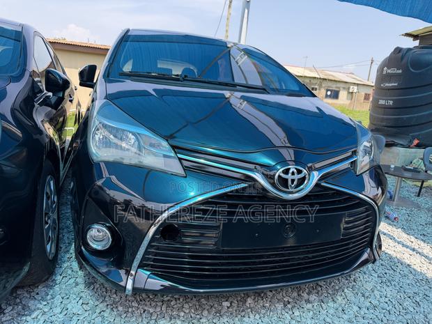 Toyota Yaris L Hatchback 5dr 2016 Black