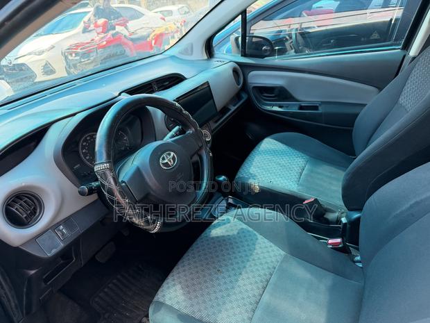 Toyota Yaris L Hatchback 5dr 2016 Black