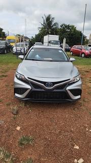 Toyota Camry SE 2021 Gray for sale
