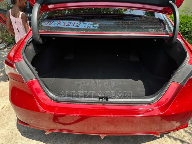 Toyota Camry SE FWD 2020 Red