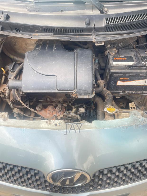 Toyota Vitz 2010 Blue