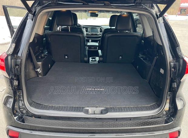 Toyota Highlander 2019 Black