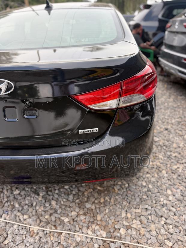 Hyundai Elantra 2013 Black