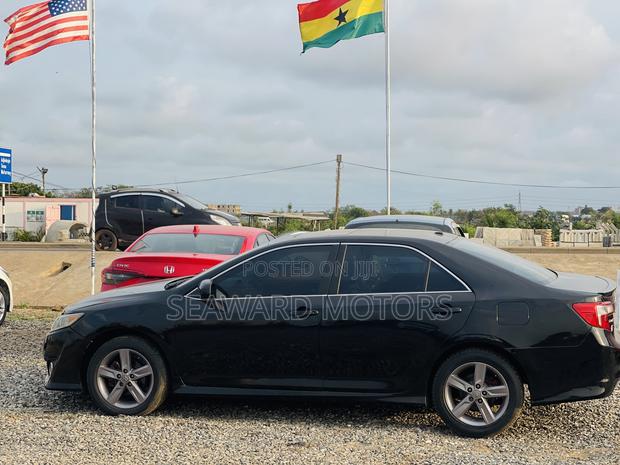 Toyota Camry SE 4dr Sedan (2.5L 4cyl 6A) 2014 Black