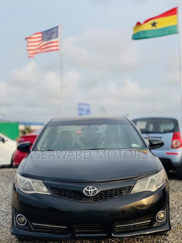 Toyota Camry SE 4dr Sedan (2.5L 4cyl 6A) 2014 Black