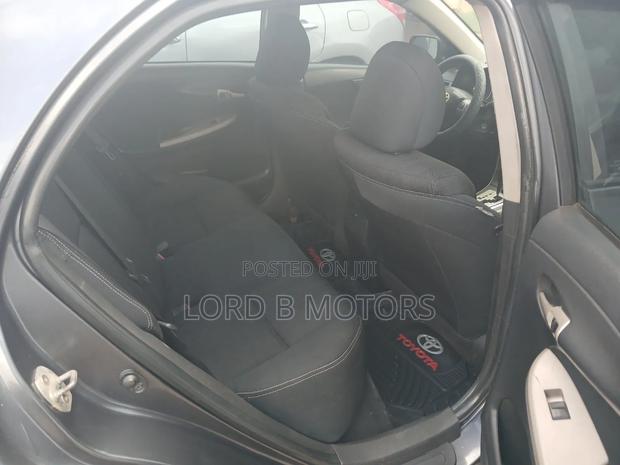 Toyota Corolla S 4dr Sedan (1.8L 4cyl 4A) 2013 Gray