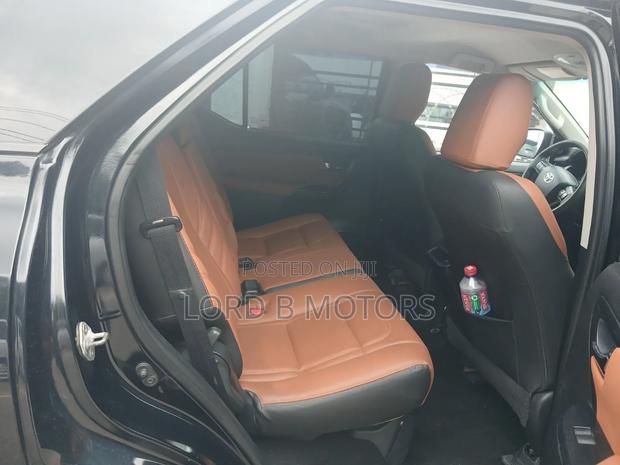Toyota Fortuner 2020 Black
