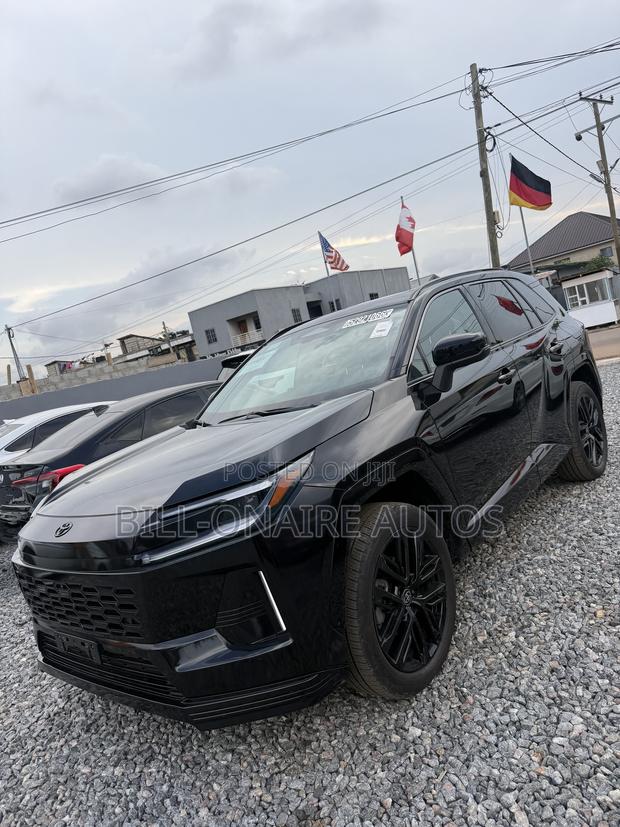 Toyota RAV4 XSE 2026 Black