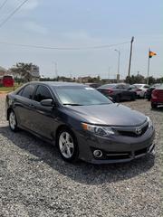 Toyota Camry SE 4dr Sedan (2.5L 4cyl 6A) 2014 Gray for sale