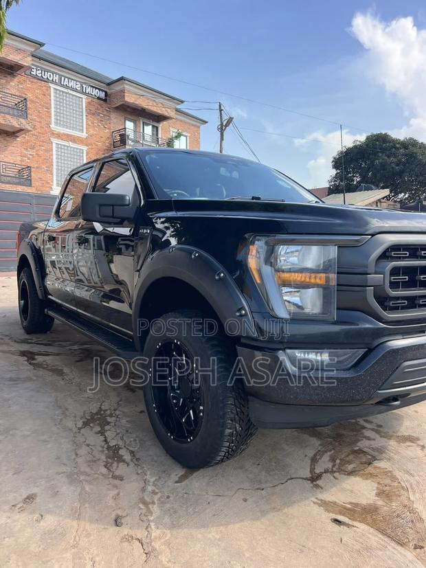 Ford F-150 LARIAT 2023 Black