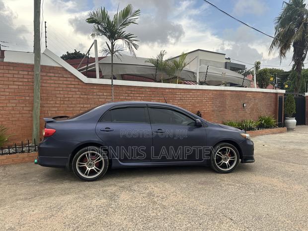 Toyota Corolla 2012 Blue