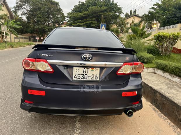 Toyota Corolla 2013 Blue