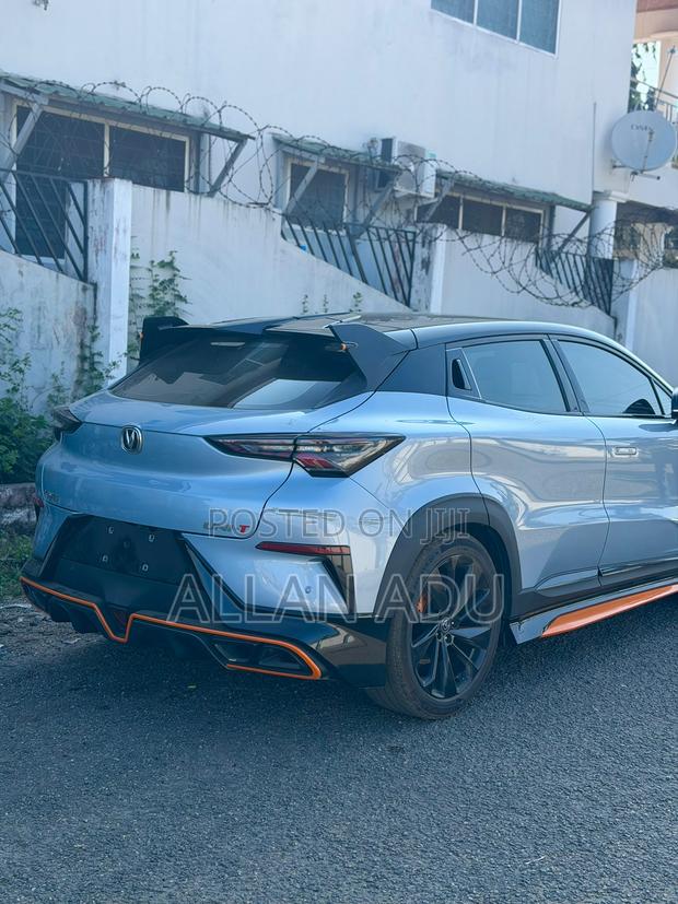 Changan UNI-T 2.0 FWD 2022 Blue