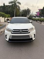 Toyota Highlander LE 4x4 V6 (3.5L 6cyl 8A) 2018 White for sale