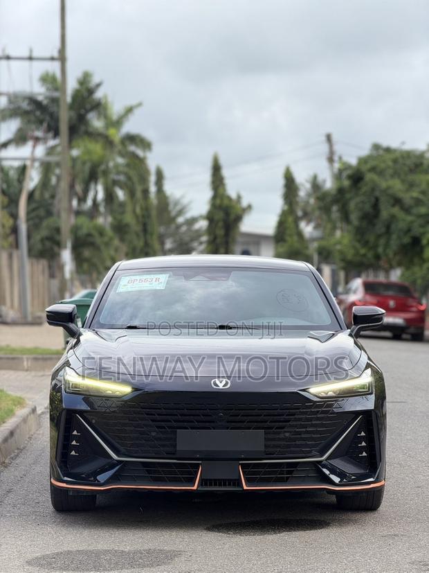 Changan UNI-V 2.0 Petrol FWD 2023 Black