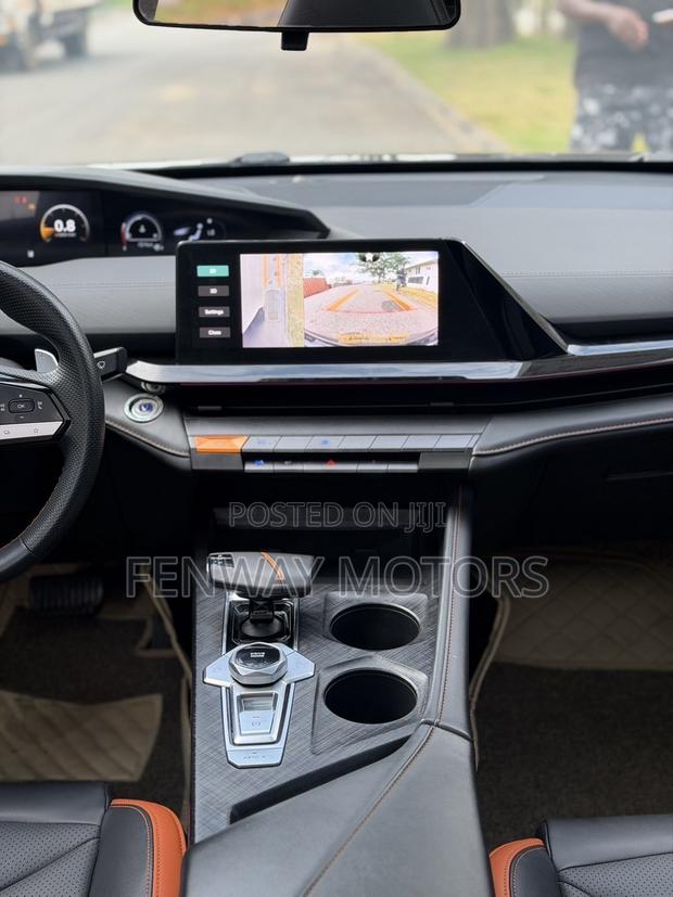 Changan UNI-V 2.0 Petrol FWD 2023 Black