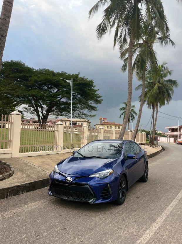 Toyota Corolla SE 4dr Sedan (1.8L 4cyl CVT) 2017 Blue