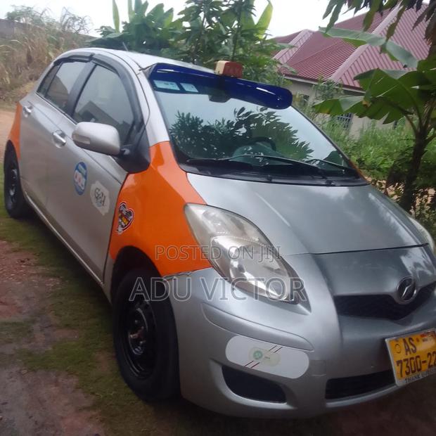 Toyota Vitz 2020 Silver