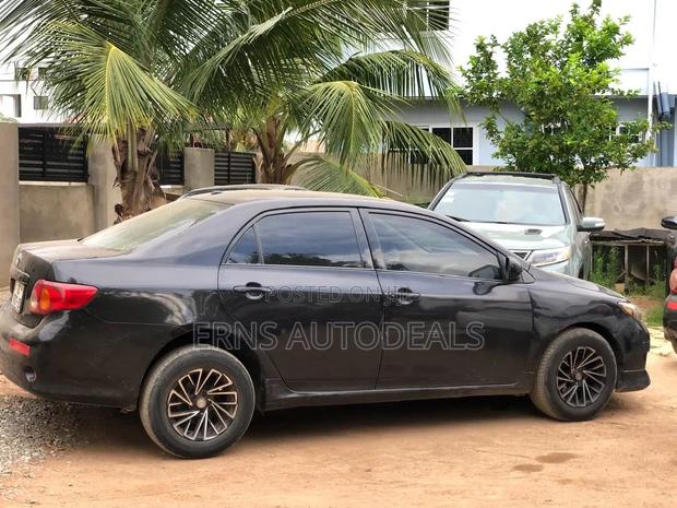 Toyota Corolla LE 4dr Sedan (1.8L 4cyl 4A) 2010 Black