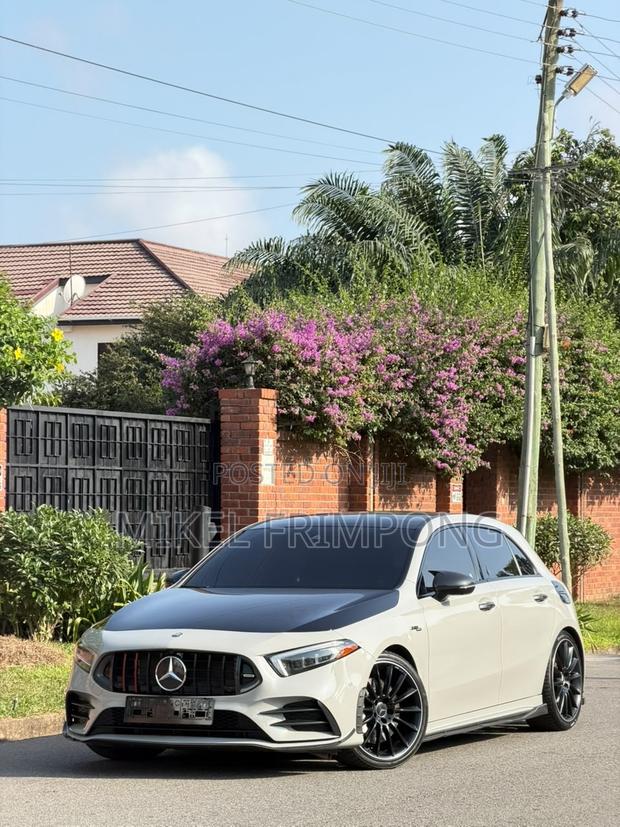 Mercedes-Benz A-Class A 220 4MATIC 2022 Gray