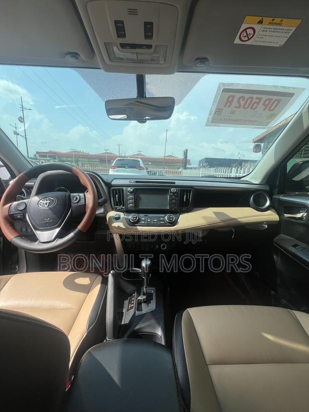 Toyota RAV4 2018 Gray