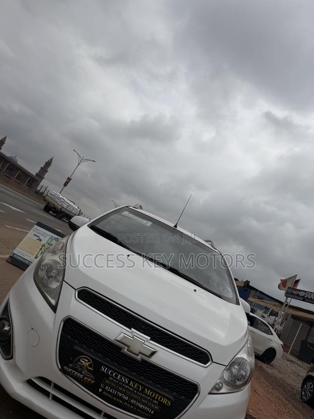 Chevrolet Spark 1LT 4dr Hatchback (1.2L 4cyl 5M) 2015 White