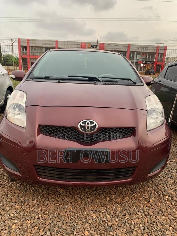Toyota Vitz 2010 Brown