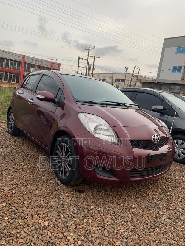 Toyota Vitz 2010 Brown