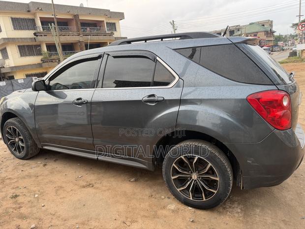 Chevrolet Equinox 2011 Gray