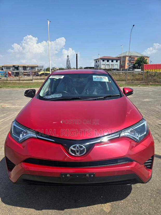 Toyota RAV4 2017 Red