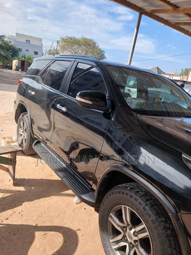 Toyota Fortuner 4.0 AWD 2016 Black