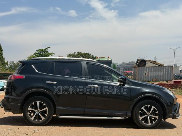 Toyota RAV4 2019 Black