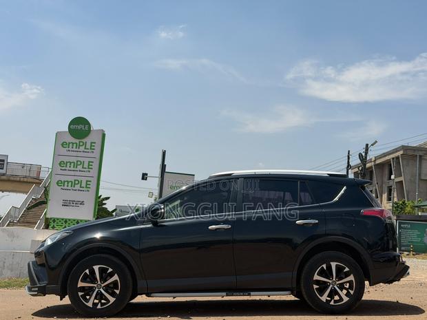 Toyota RAV4 2019 Black