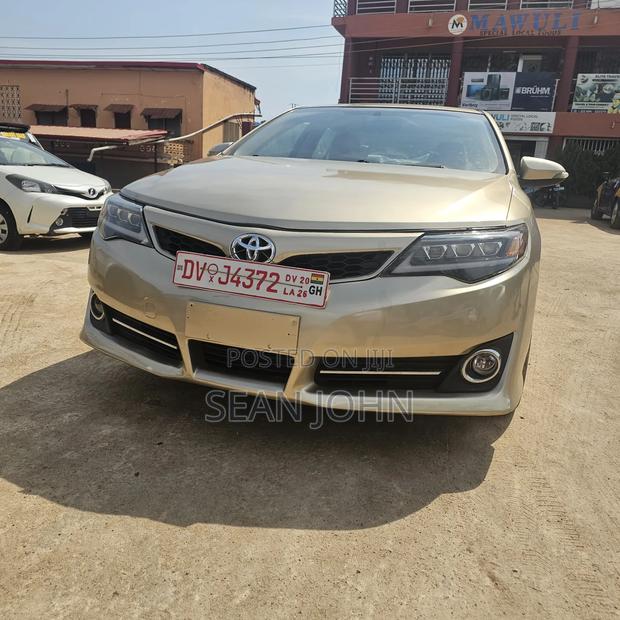 Toyota Camry LE 4dr Sedan (2.5L 4cyl 6A) 2014 Brown