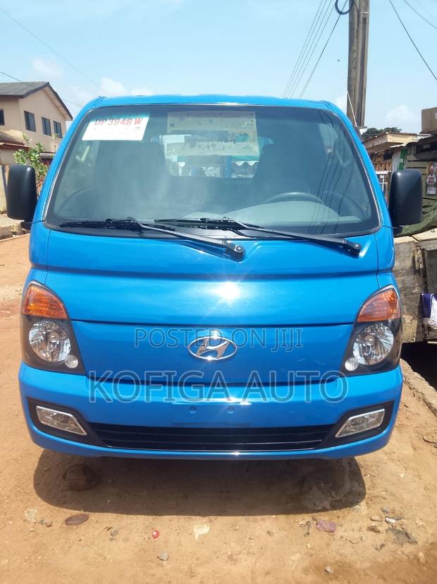 Kia Bongo 2013 Blue