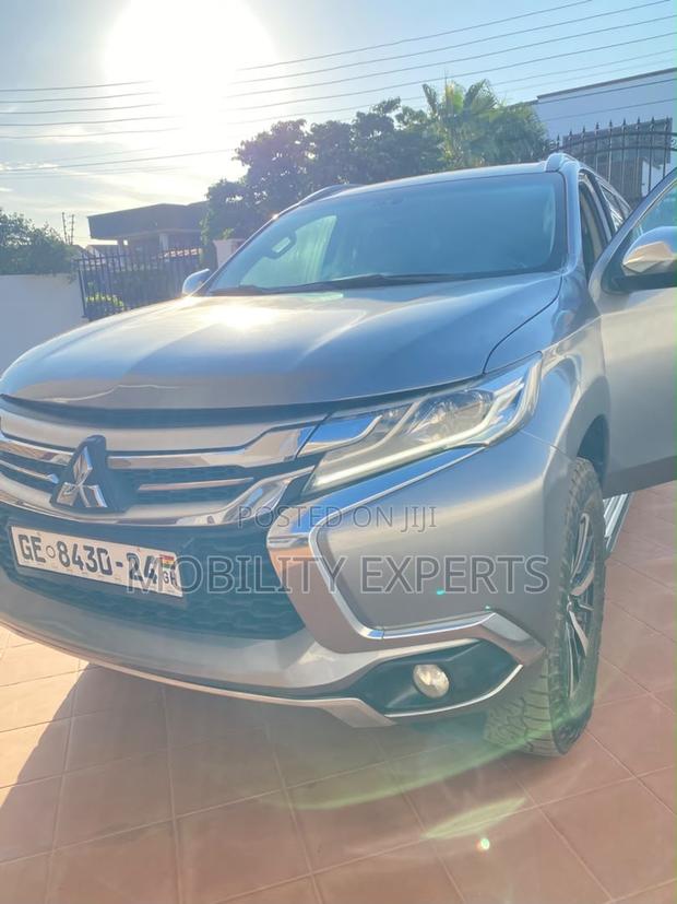 Mitsubishi Pajero Sport 2017 Gray