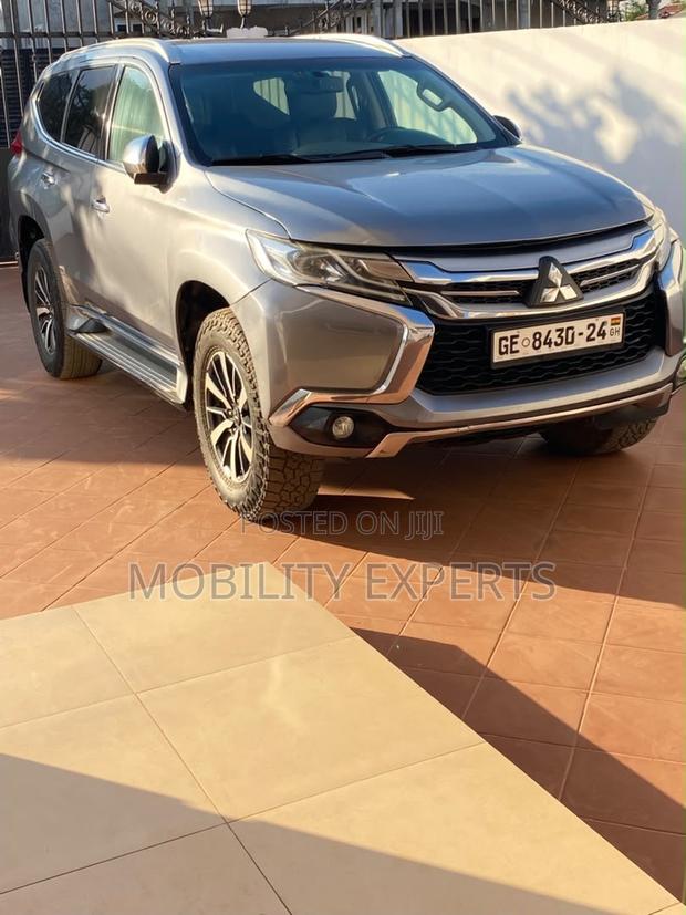 Mitsubishi Pajero Sport 2017 Gray