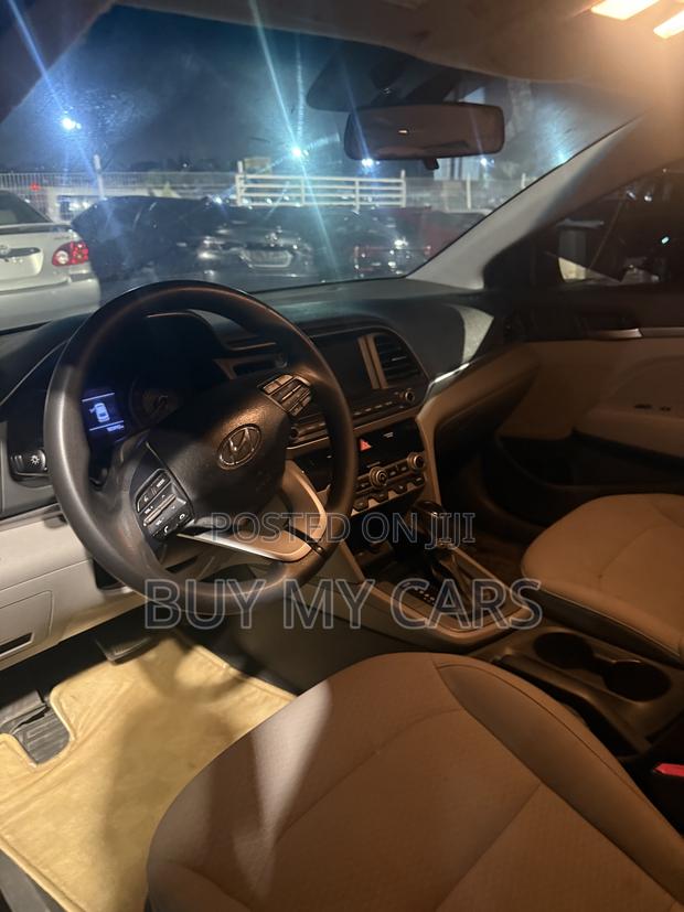 Hyundai Elantra Sport 2019 Red