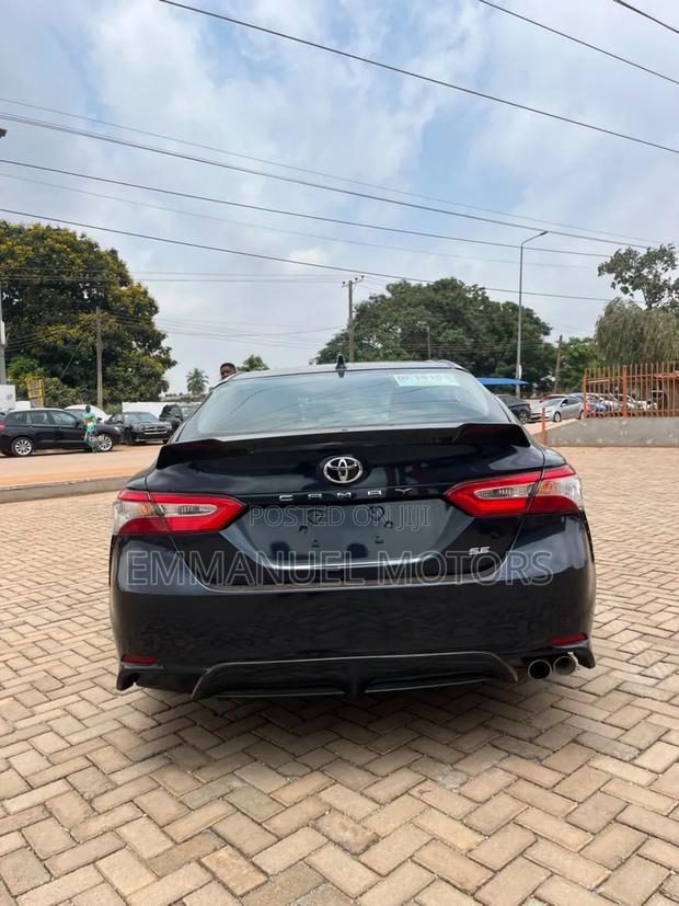Toyota Camry 2020 Black