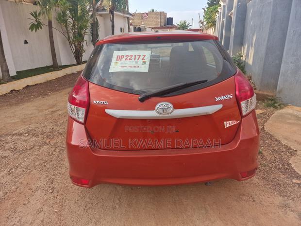 Toyota Yaris SE Hatchback 5dr 2015 Orange