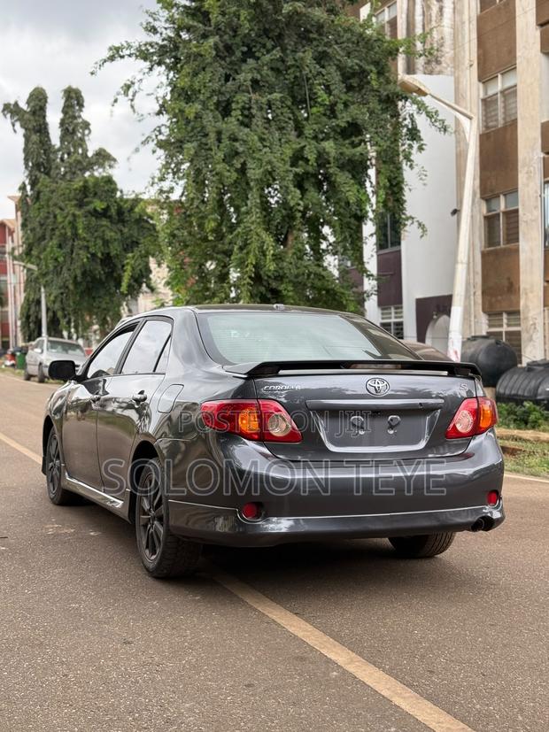 Toyota Corolla S 4dr Sedan (1.8L 4cyl 4A) 2010 Gray